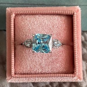 Blue topaz ring SIZE 9